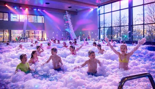 Discozwemmen XXL: Schuimparty!